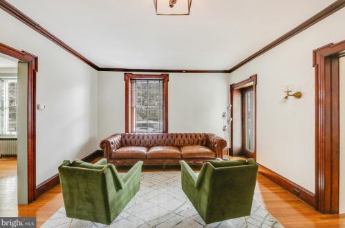 5800 Greene St, Philadelphia PA  19144-2704 exterior