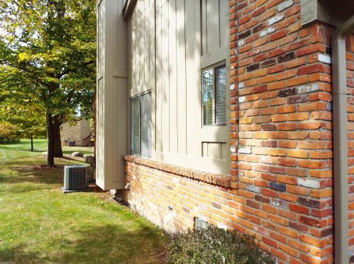 1882 Jenny Ln, Rochester MI 48309-3381 exterior