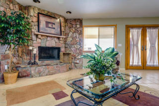 38916 23rd Ave, Phoenix, AZ 85086-8798