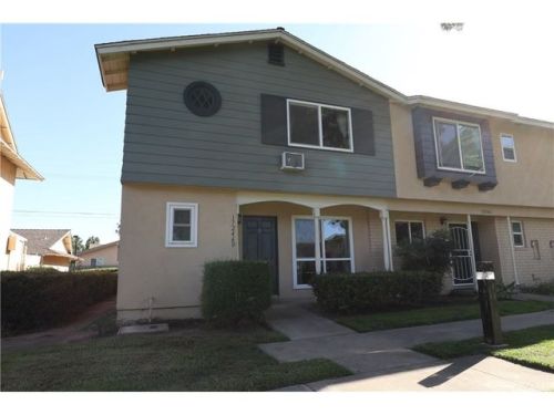 17246 Nisson Rd, Tustin CA  92780-8547 exterior