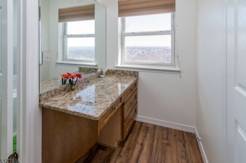 24 Brownstone Ter, Paterson NJ  07506-3447 exterior