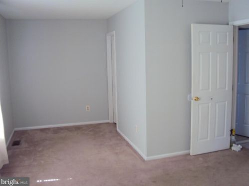 3010 Gladwyn Ave, Camden NJ 08109-3412 exterior