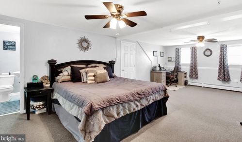 1243 Crestwood Dr, Pottstown PA 19464-2931 exterior