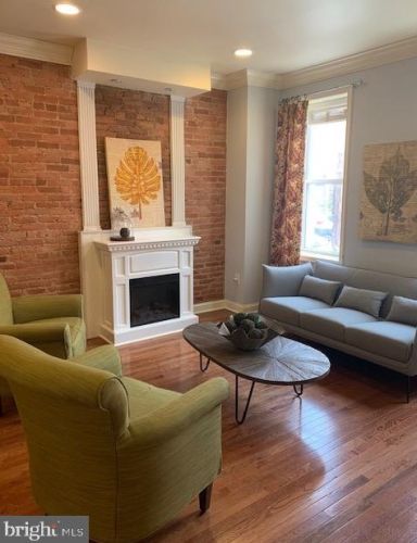 2018 Carpenter St, Philadelphia PA  19146-2617 exterior