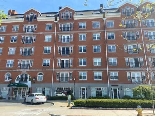 11 Church St, Salem MA 01970-3766 exterior