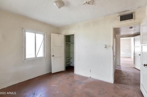 2930 17 Ave, Phoenix AZ exterior