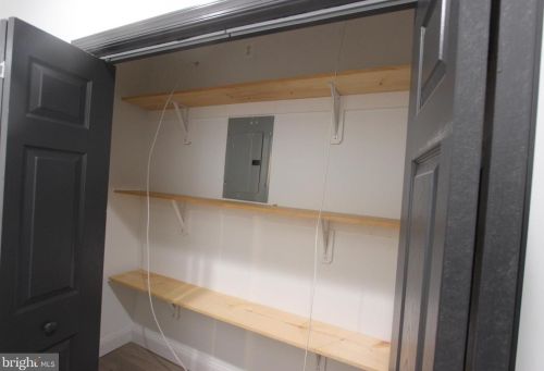 1802 11 St, Washington DC 20001-4018 exterior