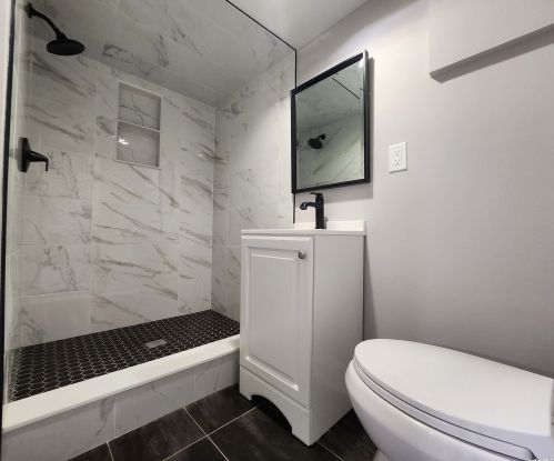 20 Lowndes Ave, Huntington Station NY 11746-1224 exterior