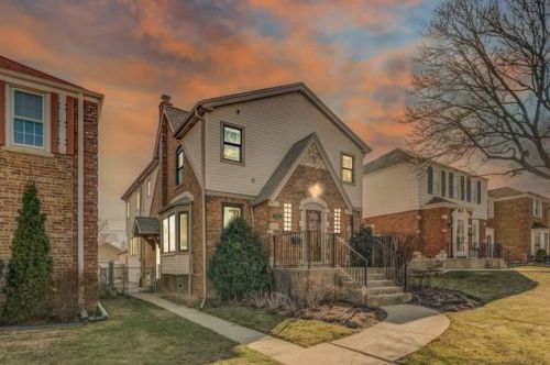 7765 Thorndale Ave, Chicago IL 60631-2351 exterior