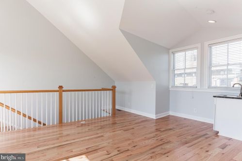 927 2nd St, Philadelphia PA 19122-0033 exterior