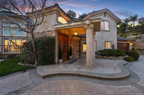 31345 Avenida Del Reposo, Temecula CA 92591-1724 exterior