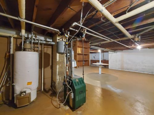 3172 46, Milwaukee WI 53210-2405 exterior