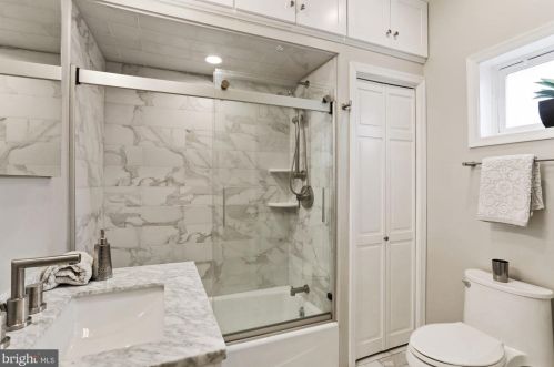 407 5 St, Washington DC 20003-2051 exterior