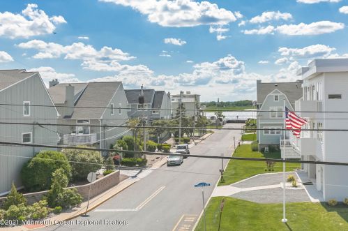 7 Gdn Way, Locust NJ 07760-2213 exterior