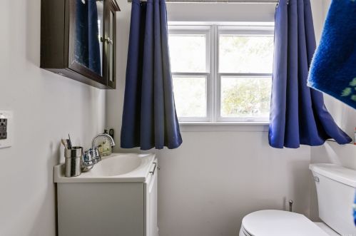 123 Winding St, Huntington Station NY 11746 exterior