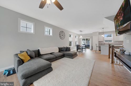 38 Overlook Dr, Hanover PA 17331-9136 exterior