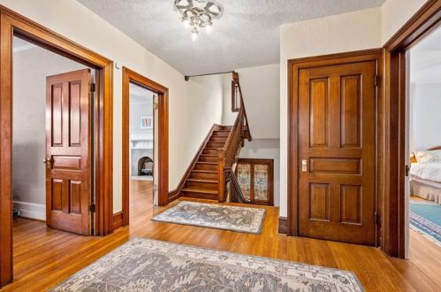 5317 Ellsworth Ave, Pittsburgh PA 15232-1803 exterior