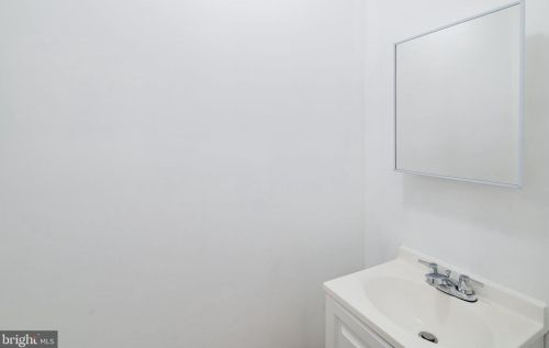 1645 Carlisle St, Philadelphia PA 19132-4018 exterior