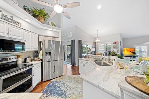 397 Ashbury Way, Naples FL 34110-1300 exterior