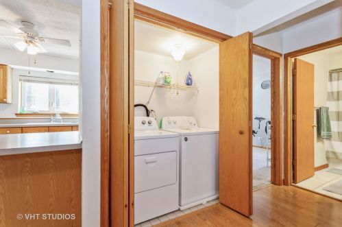 3001 Oriole Ave, Chicago IL 60707-1129 exterior