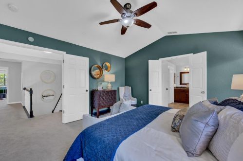 120 Hazelmere Dr, Folsom CA 95630-5522 exterior