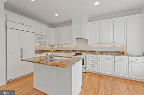 252 Murtha St, Alexandria VA 22304-8613 exterior