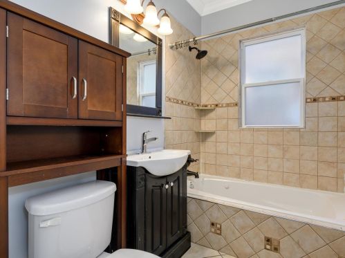 6411 Kedvale Ave, Chicago IL 60629-5108 exterior