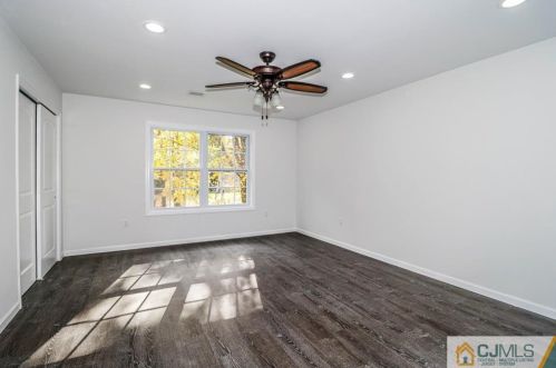 6 Dayton Rd, Edison NJ  08817-4007 exterior