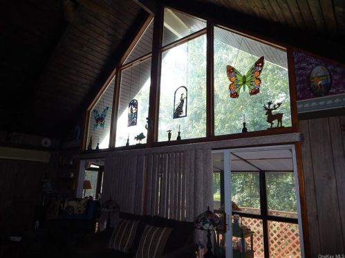 25 Meyer Rd, Middletown NY 10940-7452 exterior