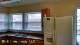 824 Eastern Ave, Indianapolis IN  46201-2118 exterior