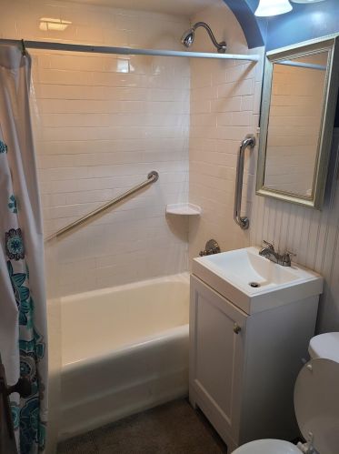 1417 Oklahoma Ave, Milwaukee WI 53207-2431 exterior