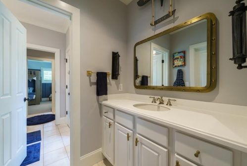 4515 Conway Dr, Atlanta GA 30327-3535 exterior