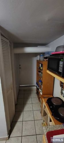 510 St, Union City NJ 07087-4311 exterior