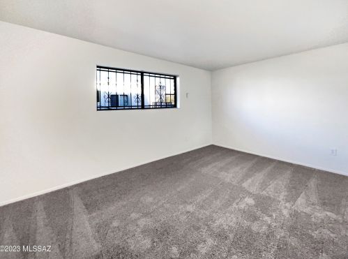 1822 Camino Seco, Tucson AZ  85710-7241 exterior