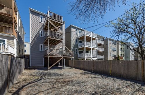 28 Howell St, Boston MA 02125-1150 exterior