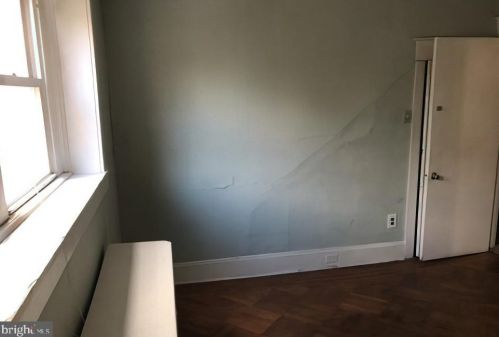 1304 Main St, Darby PA 19023-2619 exterior