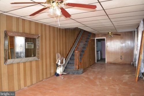 920 7th St, Chester, PA 19013-3523