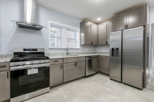 5410 Kimball Ave, Chicago IL  60625-4620 exterior