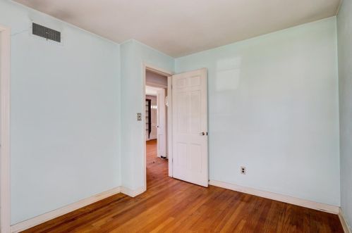 525 Ash St, Waukegan IL 60085-3928 exterior