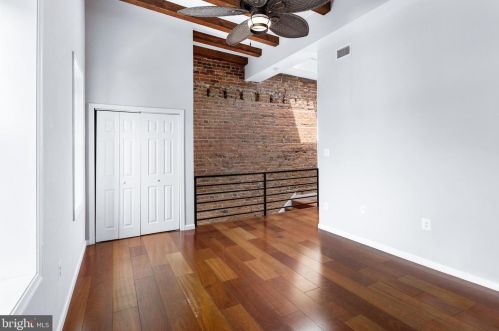 1234 Carrollsburg Pl, Washington DC 20024-4144 exterior