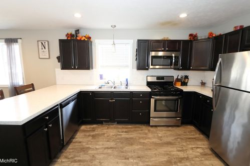 302 Burt, Grand Rapids MI 49548-3261 exterior