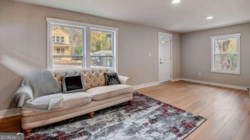 155 Hemphill School Rd, Atlanta GA  30331-1621 exterior