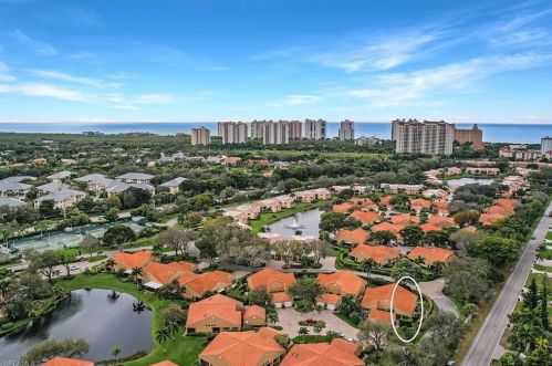 909 Reef Point Cir, Naples FL 34108-8772 exterior