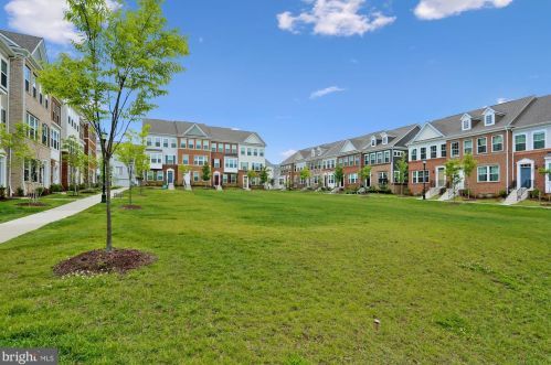 12841 Clarksburg Square Rd, Clarksburg MD 20871 exterior