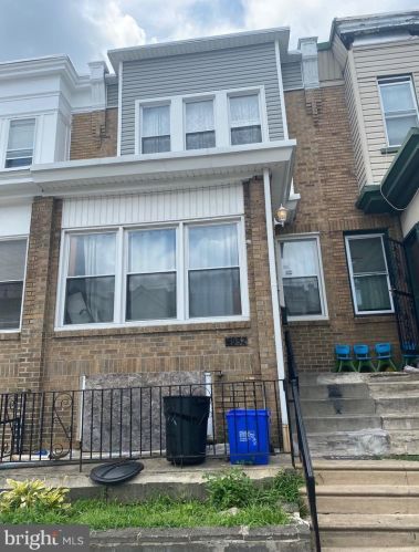 4932 17th St, Philadelphia, PA 19112-0017