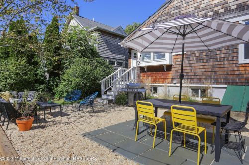 198 Monmouth Ave, Atlantic Highlands NJ  07716-2220 exterior
