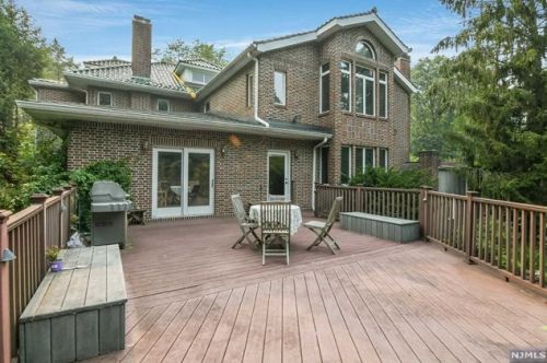 176 Chestnut St, Demarest NJ 07627-1035 exterior