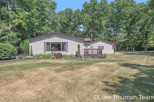 1771 51 St, Fennville MI 49408-9568 exterior