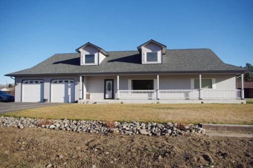 210 El Rio Dr, Yakima WA  98908-8968 exterior