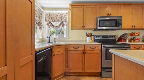 210 Michigan St, Defuniak Springs FL 32435-2628 exterior